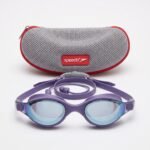 ⁦نظارة سباحة من أسبيدو ميرور (Speedo Mirror) ، مقاومة للتسرب ومضادة للضباب، مع حماية من الاشعة فوق البنفسجية، مناسبة لسباقات الترياتلون مع حافظة حماية مجانية⁩ - الصورة ⁦2⁩
