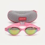 ⁦نظارة سباحة من أسبيدو ميرور (Speedo Mirror) ، مقاومة للتسرب ومضادة للضباب، مع حماية من الاشعة فوق البنفسجية، مناسبة لسباقات الترياتلون مع حافظة حماية مجانية⁩ - الصورة ⁦4⁩