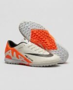 حذاء كرة قدم (ترتان/ستارز) عالي الجودة، من ماركة Nike للبالغين من الجنسين، أبيض