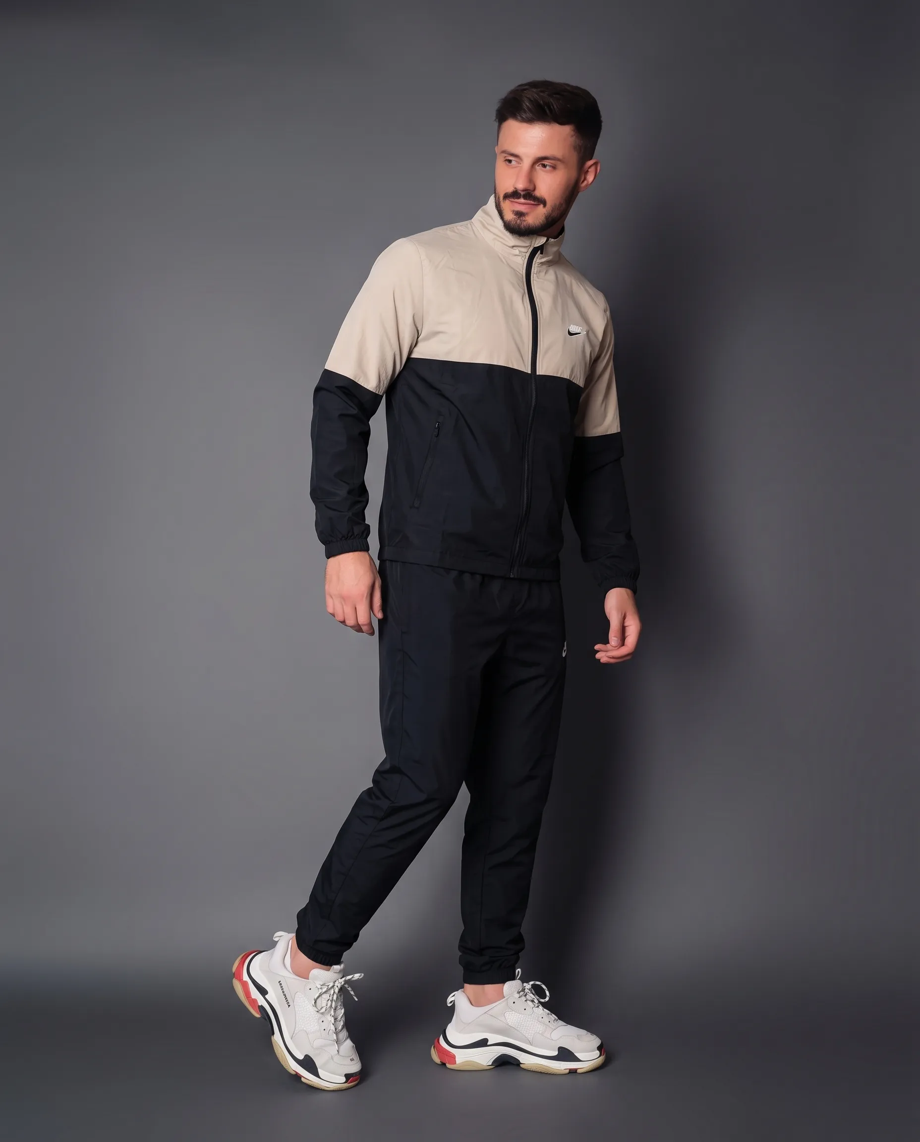 1_11zon (1) طقم رياضي رجالي قطعتين، من نايك ( nike ) خامة سوفت (جاكيت بسوستة + بنطلون) – ستايل عصري - الصورة 1