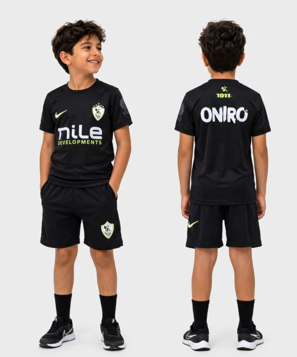 طقم كرة قدم (الزمالك)، أطفال، موسم 2026/2027 – تيشرت وشورت رياضي للأطفال من الجنسين ( أسود )