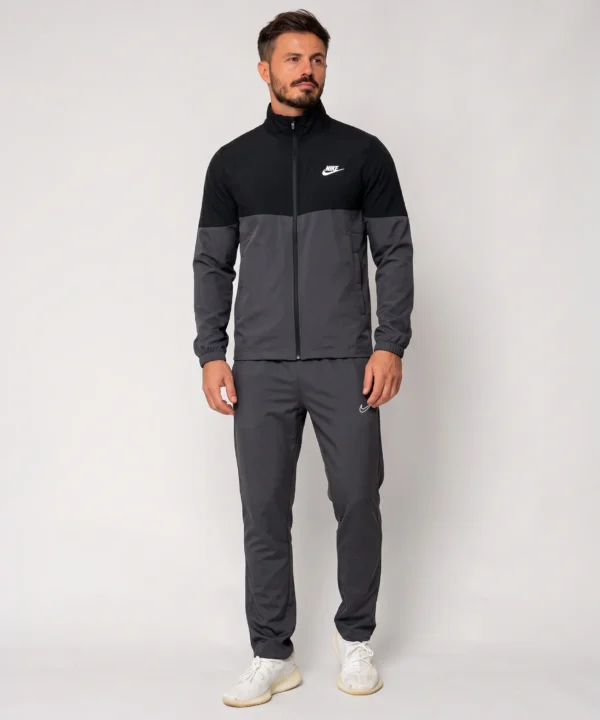 طقم رياضي رجالي قطعتين، من نايك ( nike ) خامة سوفت (جاكيت بسوستة + بنطلون) – ستايل عصري