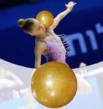 ⁦كرة جمباز إيقاعي لامعة من ( TA Sports ) عالية الجودة⁩ - الصورة ⁦5⁩